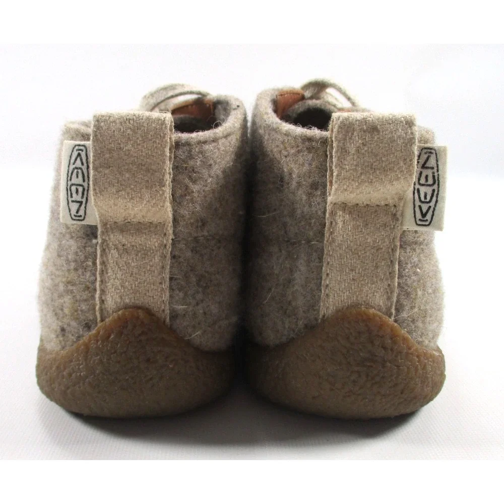 KEEN Mosey Chukka Hiking Shoes Taupe Felt/Birch Women's size 8 NICE!‎